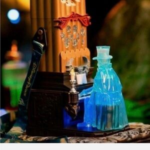 Victor Geist Haunted Mansion Light-Up Sipper
